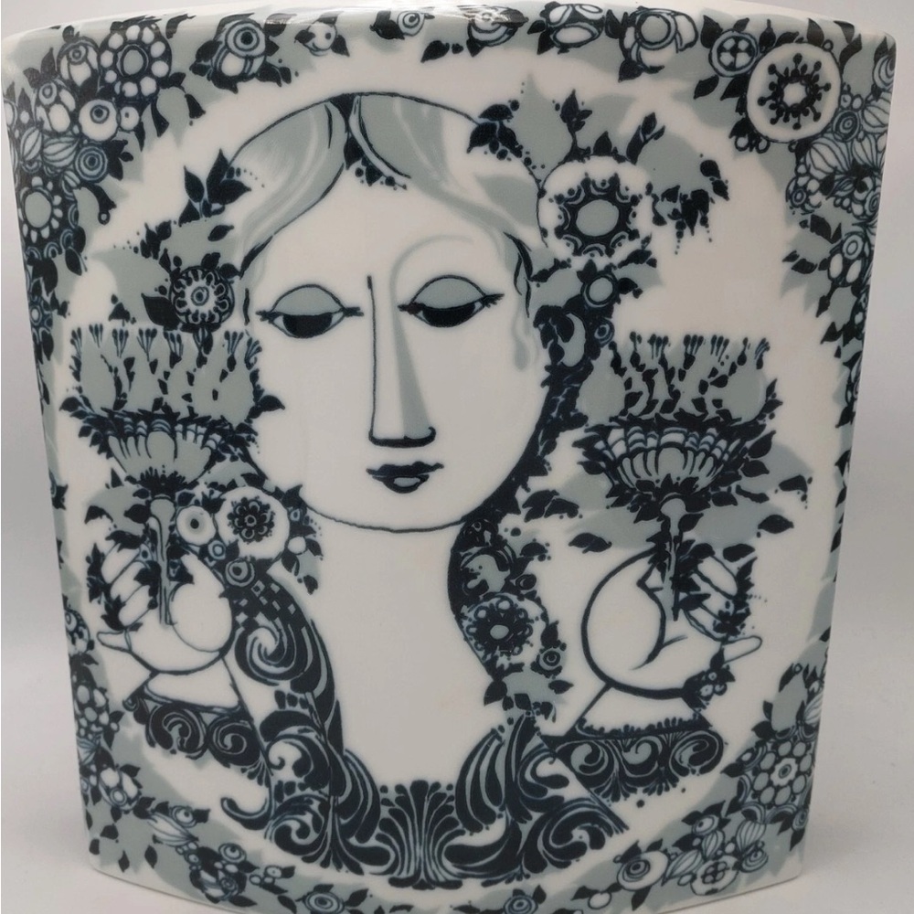 Rosenthal Black and White Vase with Intricate Accents